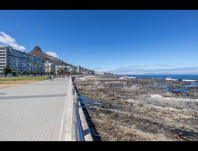 3 BEDROOM APARTMENT FOR SALE IN SEA POINT